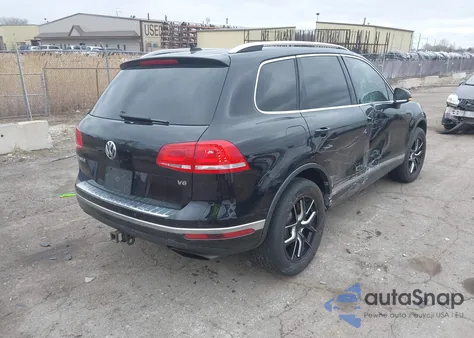 2015 Volkswagen Touareg V6 Lux from USA, damaged, VIN WVGEF9BP2FD005023